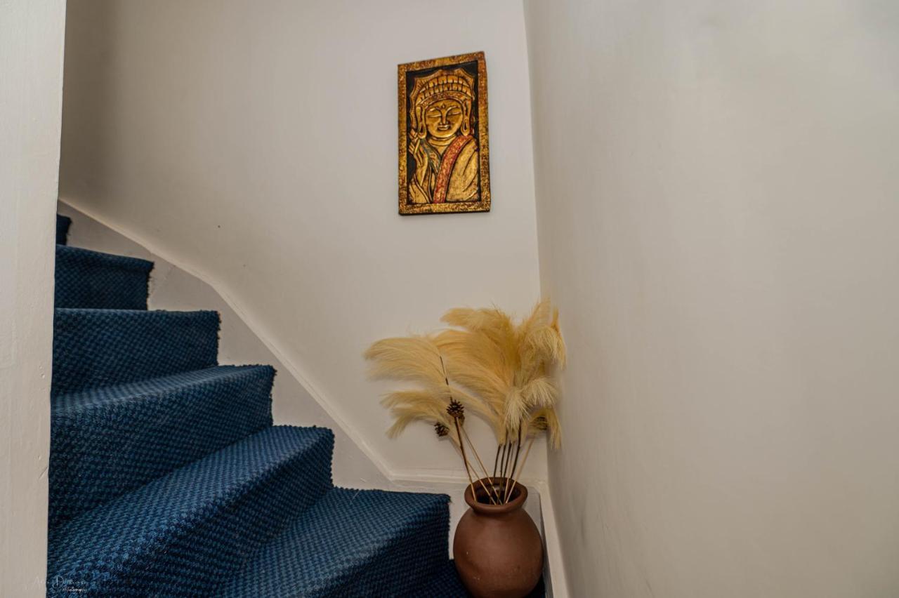 4 Bedrooms,2 Bathrooms House With Free Parking Plumstead  Ngoại thất bức ảnh